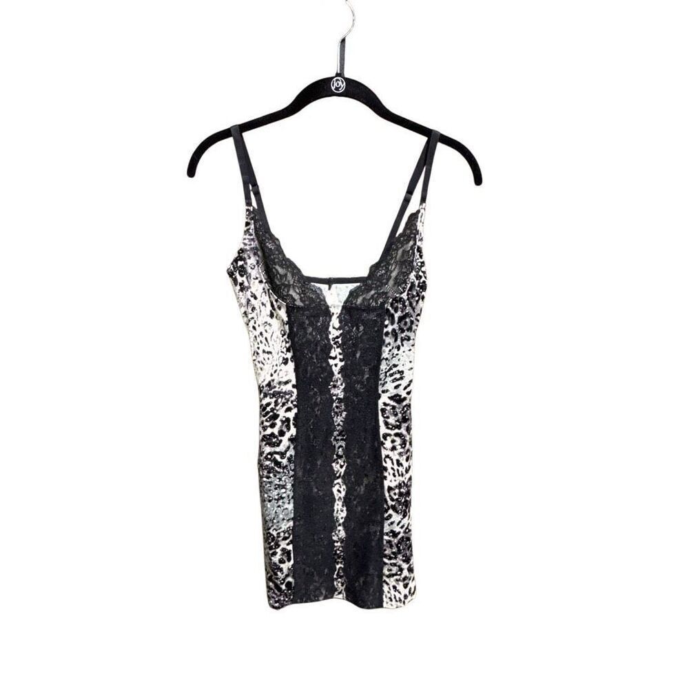 Victoria's Secret Womens So Curvaceous Shaping Slip Snow Leopard Shapewear Sz M